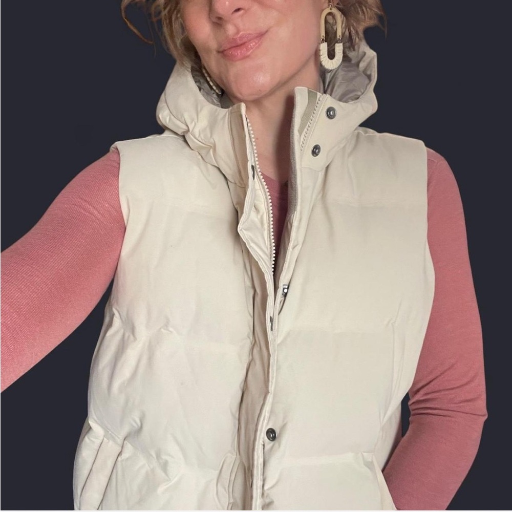 Eddie Bauer Women's Off-White Puffer Vest
